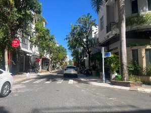 88m2, ngay biển mỹ khê, du lịch sầm uất, mặt tiền tạ mỹ duật chỉ 10.2 tỷ sơn trà.