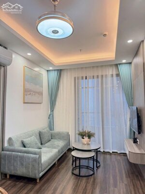 Căn hộ 2 ngủ cho thuê tại Hoàng Huy Commerce