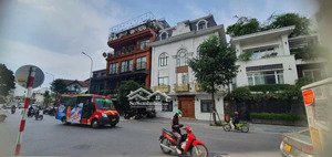 bán nhà mặt phố 2 chiều ba đình. lô góc một mặt phố, 1 mặt ngõ 3m. giá nhỉnh 600tr/m2