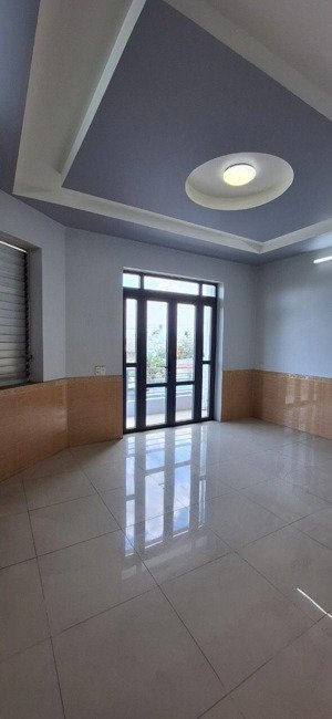 cho thuê nhà mặt phố kinh doanh buôn bán cty thuận tiện