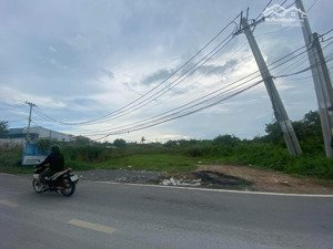 vip hiếm đất 2096m (21x100), 82 tỷ, phú hữu, q9. 1086 thổ cư