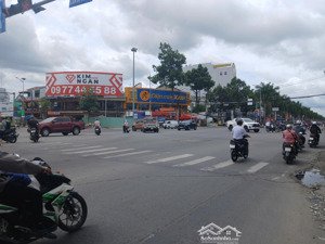 cho thuê nhà trệt mặt tiền đường 3/2 kế ngã tư nguyễn văn linh