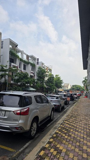 chính chủ gửi bán gấp nhà mt đường 18m ngay khu an gia garden tktq dt 5x23m 2 lầu giá 18.3 tỷ