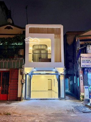 930 triệu chính chủ bán nhà ngay trung tâm chợ bình chánh