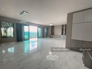 căn hộ hoàn thiện cơ bản sky villa 181m2 - 4pn - 20 tỷ. tầng cao đón gió. thang máy riêng đẳng cấp