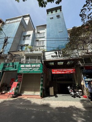 bán gấp nhà mặt phố hoàng ngân, dòng tiền tốt, cả phố có duy nhất 1 toà bán, tặng hđ thuê dài hạn!