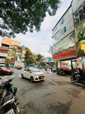 siêu phẩm mặt phố đặng tiến đông - 7 tầng thang máy - vị trí đẹp - kinh doanh - sầm uất