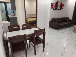cho thuê căn 2 ngủ sunshine city, ciputra, dt 74m2, giá 18tr, đủ đồ