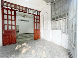 bán nhà ngay vòng xoay bình triệu - đối diện đh luật - hẻm xe tải hơn 7 tỷ