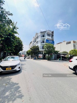 đất mặt tiền tuyệt đẹp - ngay công viên cc flora novia phạm văn đồng- 120m2 kinh doanh /vp tốt