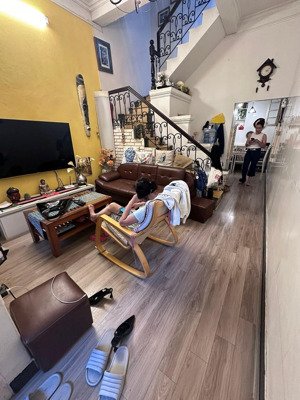 hàng hiếm trong làng ngọc hà kcbt dân xây ,thiết kế cực đẹp , 2 thoáng , ngõ 3 gác chạy sổ phân lô