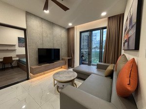 siêu hiếm diamond centery 2pn full nội thất view hồ bơi tầng trung giá 18 triệu nhà trống sẵn