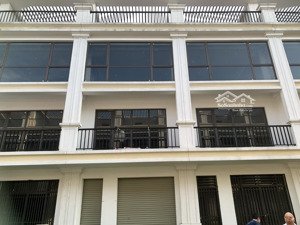 bán gấp shophouse centa riverside, 8,31 tỷ, 120m2, 3 tầng, pháp lý đầy đủ