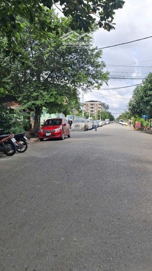 lô đất đẹp 141m2 - đ.xe tải 8m- đất full thổ - nền cao- xd tự do