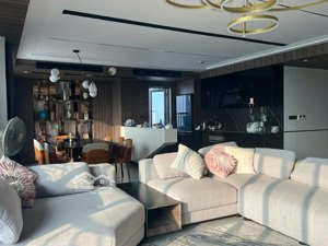 gia đình em cần bán nhanh căn hộ 3pn toà n04 udic complex hoàng đạo thuý full nội thất giá 10 tỷ