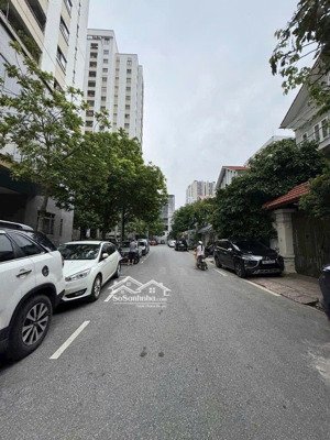 bán nhà văn quán dt 58m 5 tầng 13 tỷ