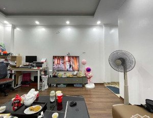 bán gấp nhà văn quán, ngõ rộng gần hồ, nội thất cao cấp, 40 m2, 5 tầng, 8.5 tỷ