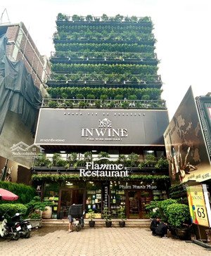 cực hiếm. cho thuê mbkd phố nguyễn hoàng dt: 50m2x5t, mt: 8m nhận diện tốt có thang máy đầy đủ