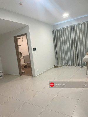 69m2 có ban công 3ty3 full nt view hồ bơi westgate