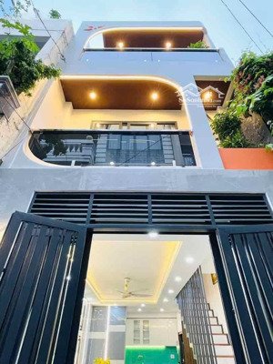 giá tốt bán nhà 48m2 giá 2 ty650triệu đường huỳnh tấn phát, phú thuận, quận 7