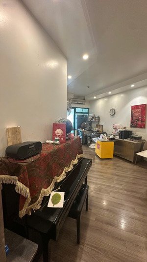 cho thuê căn hộ 2 phòng ngủ tại 17t4 hoàng đạo thuý