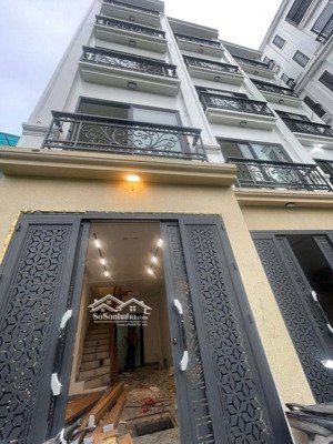 bán nhà phương canh 34m, 5 tầng, 3 ngủ master, mới koong giá chỉ 5 tỷ. lh: 