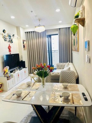 cần bán căn hộ the glory tp mới 1 pn ,full nt mới giá 2,6 tỷ bao toàn bộ thuế phí và 5% còn lại