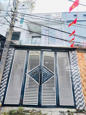 nhà 2 tầng 3pn - hẻm oto ngay chợ hiệp bình - phạm văn đồng - dt 56m2 - giá nhỉnh 5ty