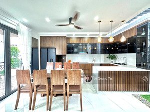 bán nhà kim mã, ô tô đỗ cổng, lô góc 2 thoáng, 6 tầng thang máy, nhỉnh 15 tỷ