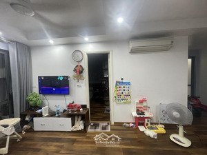 chính chủ bán chung cư rice city sông hồng gia quất long biên hà nôi.