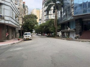 f0 bán nhà phân lô ôtô vỉa hè man bồi gốc găng dt 52m 4 tầng mt 4,3m