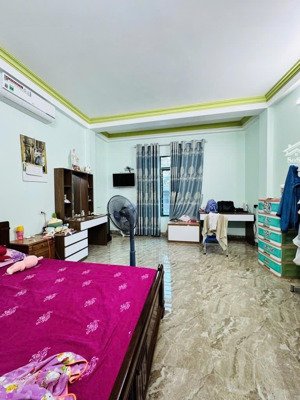 cực hiếm hà trì _ hà đông _lô góc 49m nhỉnh 8 tỷ _về ở ngay