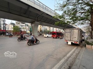 bán nhà phố minh khai 106m2 5 tầng 30 tỷ hai bà trưng .