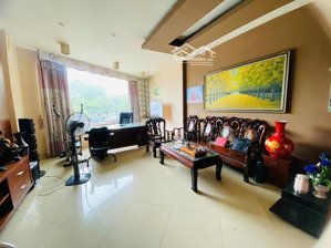 mặt phố xã đàn, 94m2*5 tầng, mặt tiền 6m, hai mặt phố, vỉa hè đá bóng