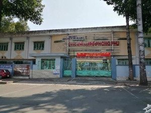 bán building đình phong phú, q9, 642m, ngang 17m, 1 trệt 2 lầu, sân vườn rộng