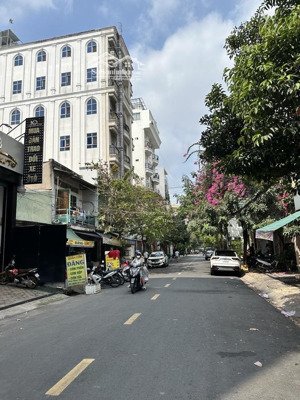 chdv 765m2 có thang máy - 6 tầng - 19pn rộng thênh thang ( có thể xây thêm 10pn) - doanh thu 120tr