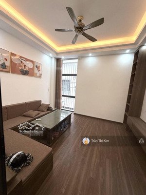 qua 8tỷ nhà mới khương đình 45m 4 tầng mt4,6m cực đẹp, thoáng sáng, gần phố,30m ra ngõ ô tô tránh