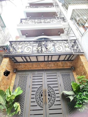 nhà đẹp - mới - vạn phúc - hà đông. oto tránh, thang máy. kd sầm uất. 44m -6t - mt 4m - 15 tỷ