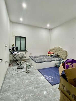 bán căn hộ 43 phạm văn đồng tòa ( hha thái hà ) dt 70m2 lô góc , thiết kế 2 ngủ giá 5,6 tỷ