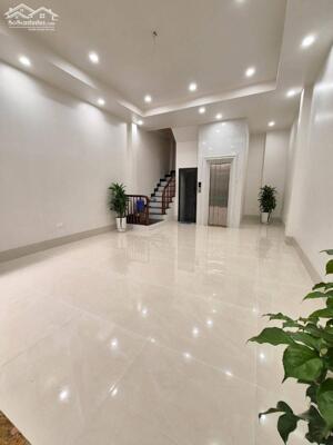 Nhà Đẹp Gần Phố, Tôn Đức Thắng, Đống Đa 40/45m, 6 tầng, mt 4.8m, giá 17.3 tỷ.