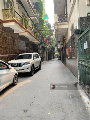 bán nhà dân xây, ô tô đỗ cửa, tương lai cách phố 1 nhà, giá đầu tư, 2 thoáng trước sau