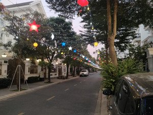 bán căn biệt thự góc khu cityland garden emart, dt: 6 x 21m