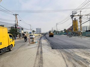 bđs nguồn kín 6x22m, mt lương định của, khai thác: 660tr/tháng, giá: 50 về 41 tỷ