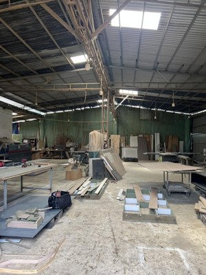 cho thuê kho xưởng tại p long trường, hcm, diện tích 900m/35tr. phù hợp làm kho hoặc sản xuất