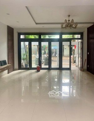 bán nhà 3 tầng mt tiên sơn gần phan đăng lưu ngang 6m quá đẹp