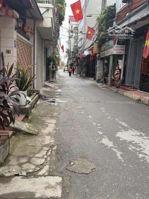 lô góc - hai mặt đường đều oto 7 chỗ vào tận nơi - view thoáng và mát- giá đầu tư 9.4 tỷ