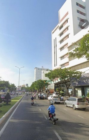 mặt tiền nguyễn hữu thọ sát vách bệnh viện gia đình, đối diện quân y 17