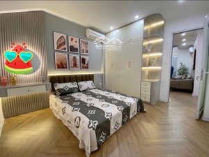 oto qua nhà. oto vào nhà. 75m,nhà 4 tầng. giấp bát, giải phóng.