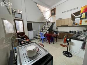 SIÊU PHẨM CỰC HOT _ NHÀ 2 MẶT TIÊN KINH DOANH THÁI THỊ BÔI _ 2 TẦNG , 5PN _ GIA: 7.95 TỶ