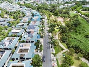 Bán biệt thự Senturia, P.An Phú Đông, Quận 12: 7,5 x 20, giá 16,8 tỷ.